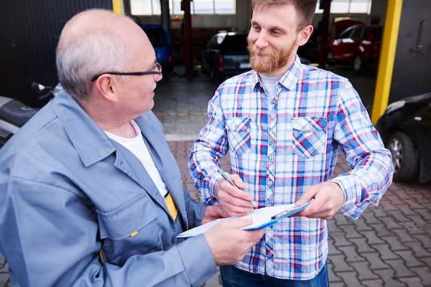 Inspección de papeles antes de comprar una moto usada
